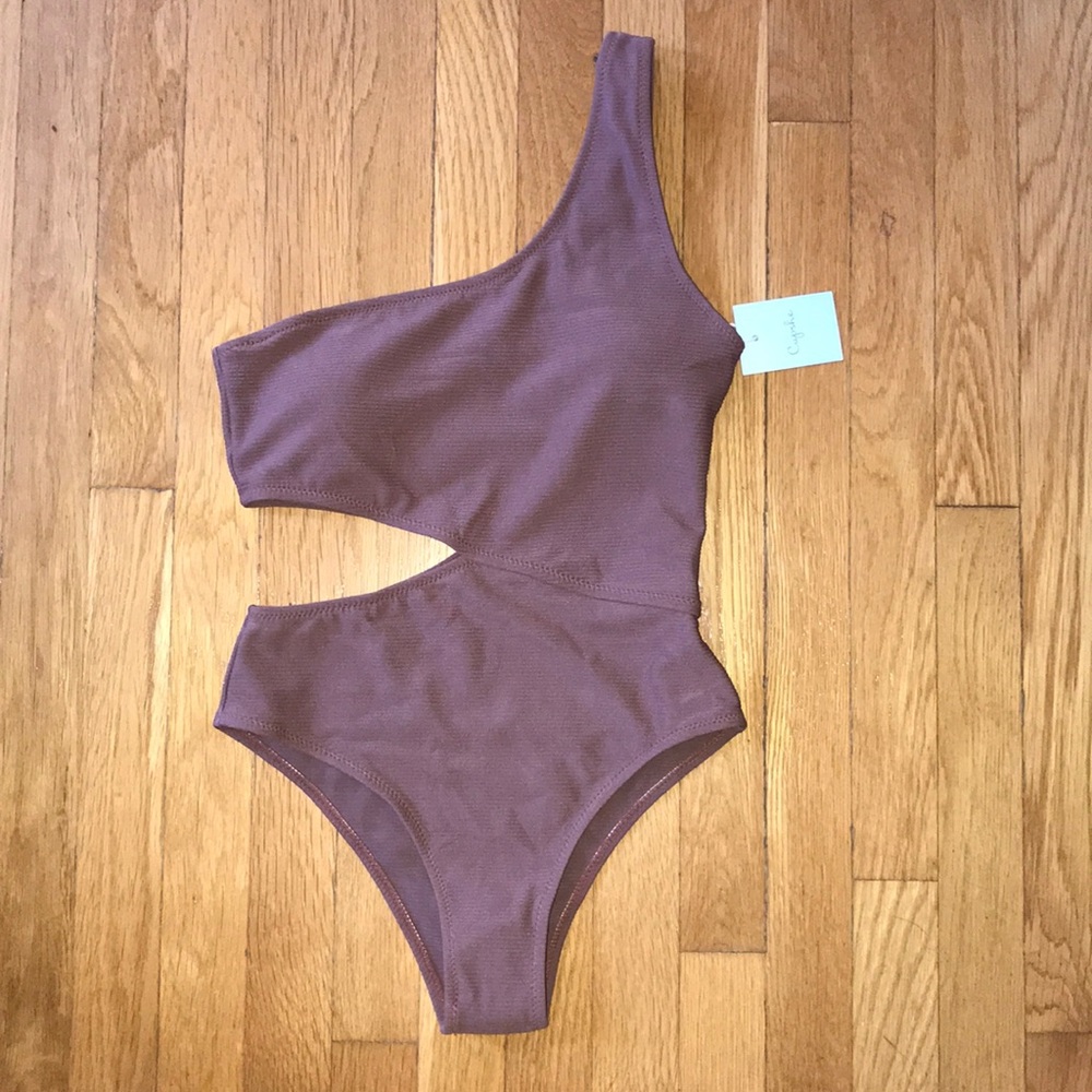 Stylish cut out one piece